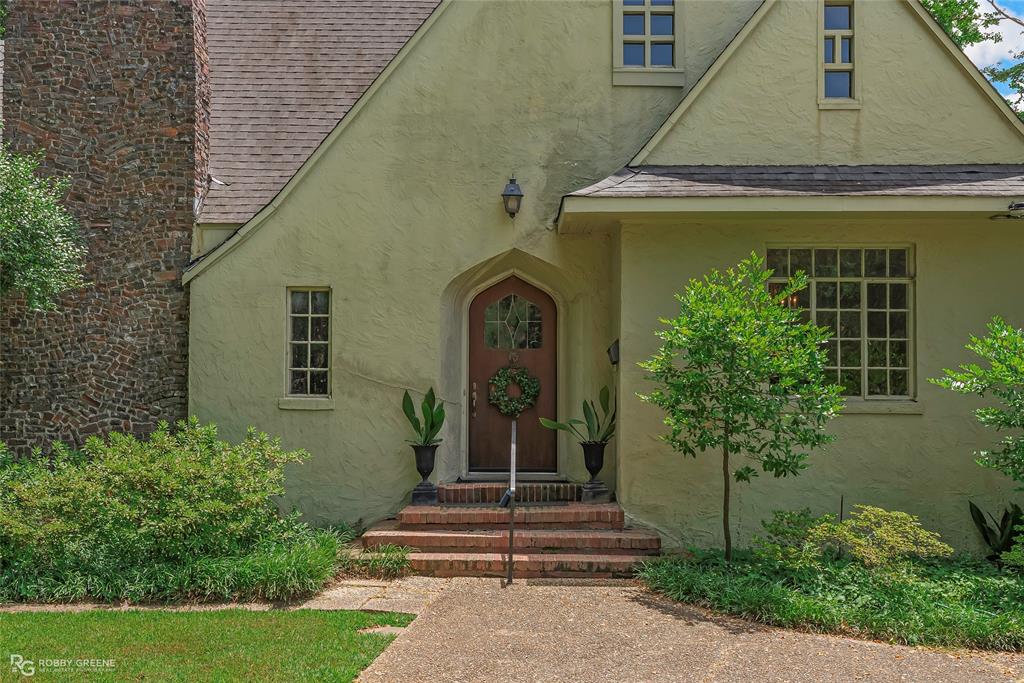 217 Gladstone Boulevard