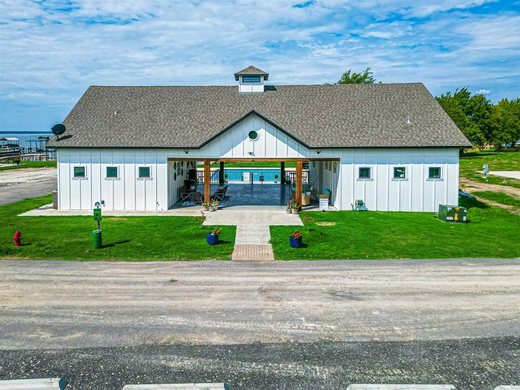 Peninsula Point - Land