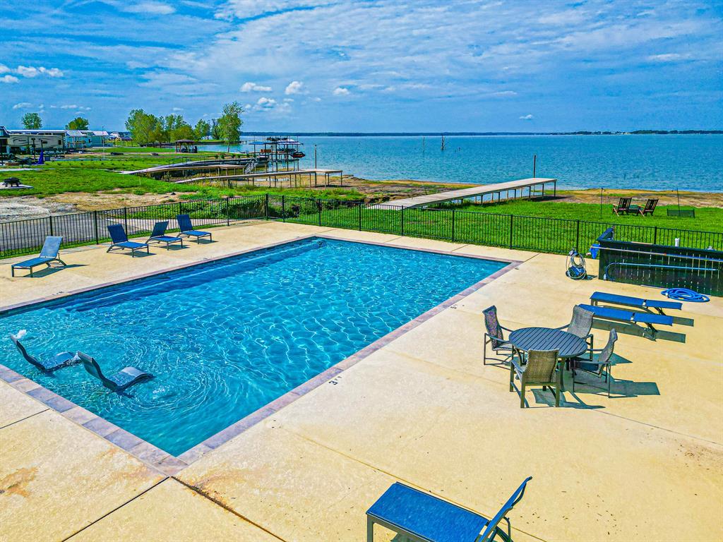 Peninsula Point - Land