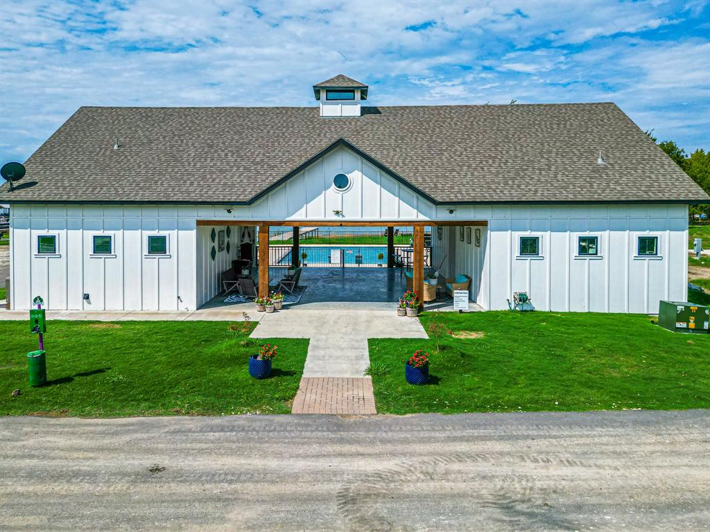 Peninsula Point - Land