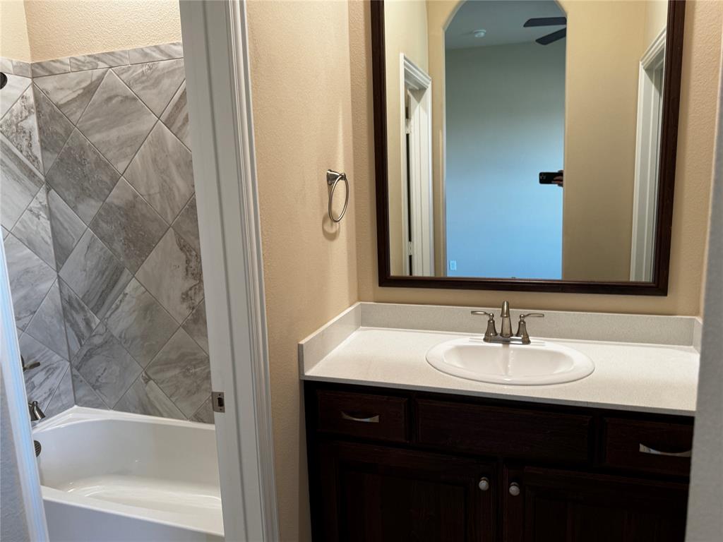 Wellington Manor - Residential Lease