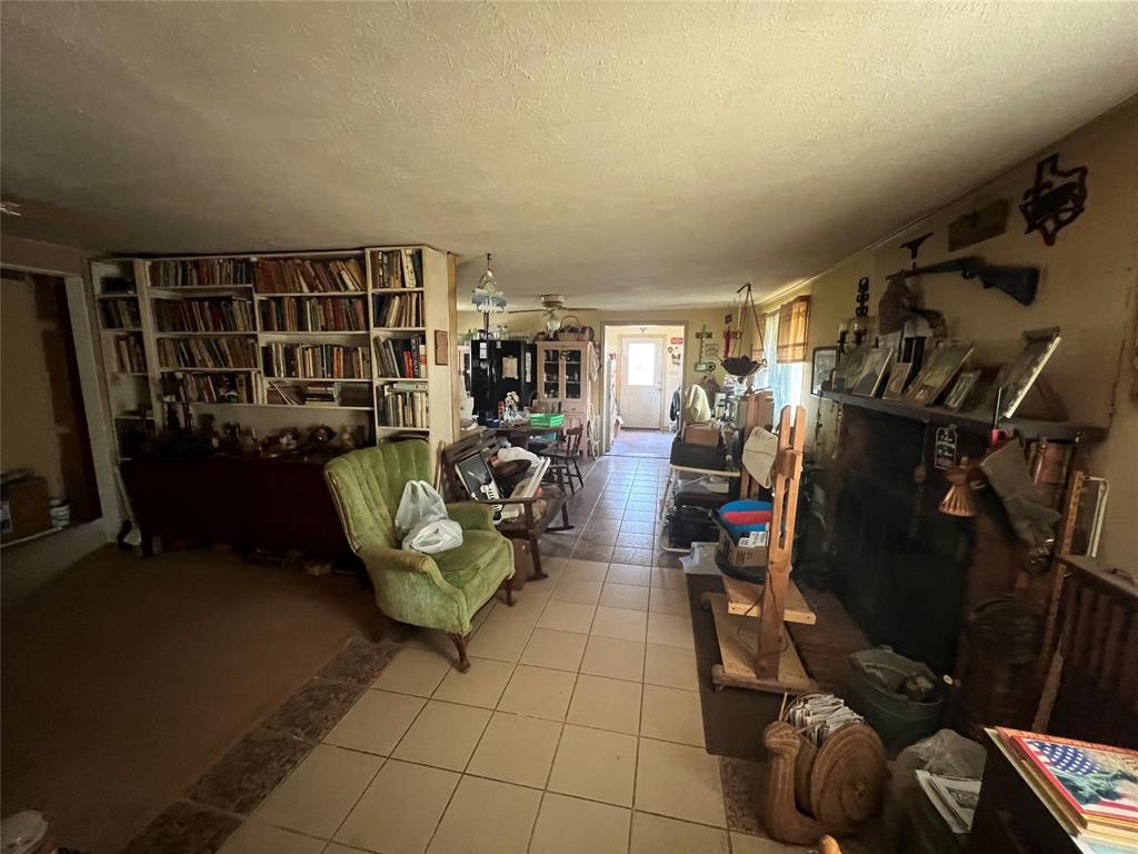 Lake Edge Harbor - Residential