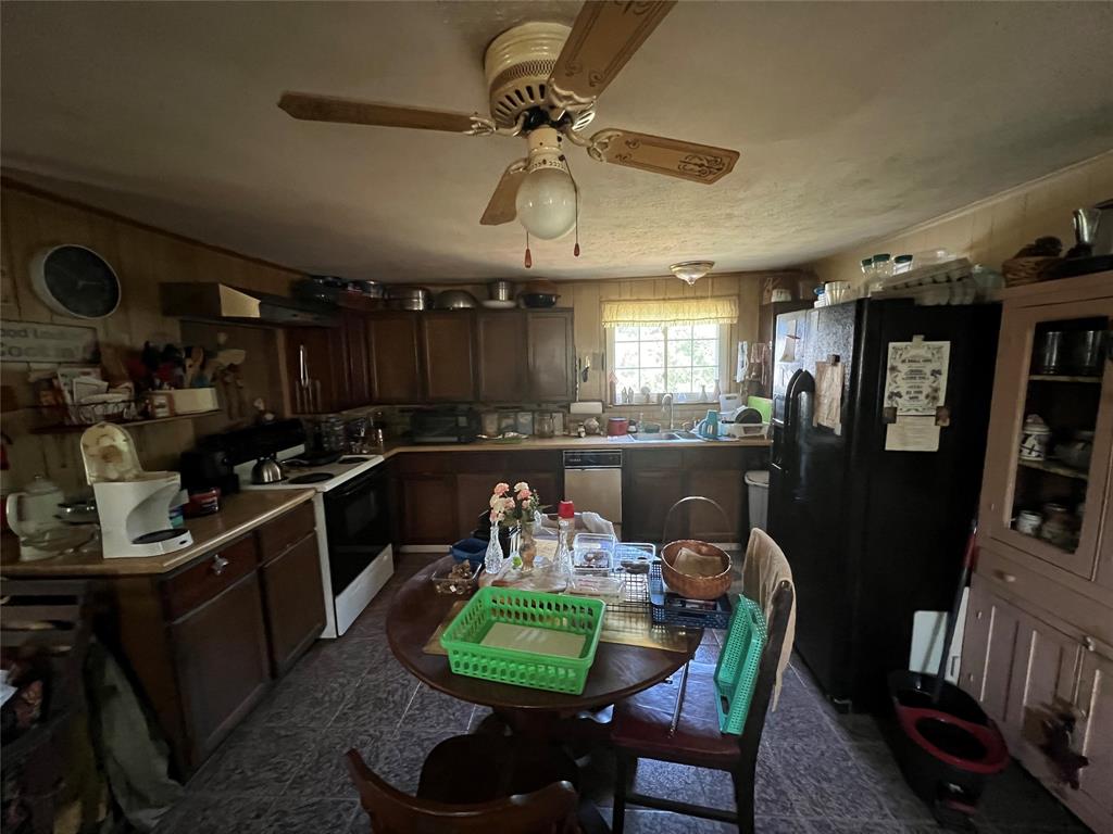 Lake Edge Harbor - Residential