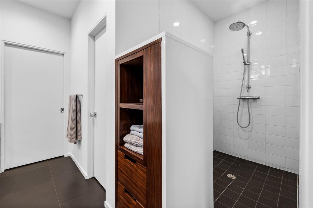 LAKESHORE HILLS REV - Residential