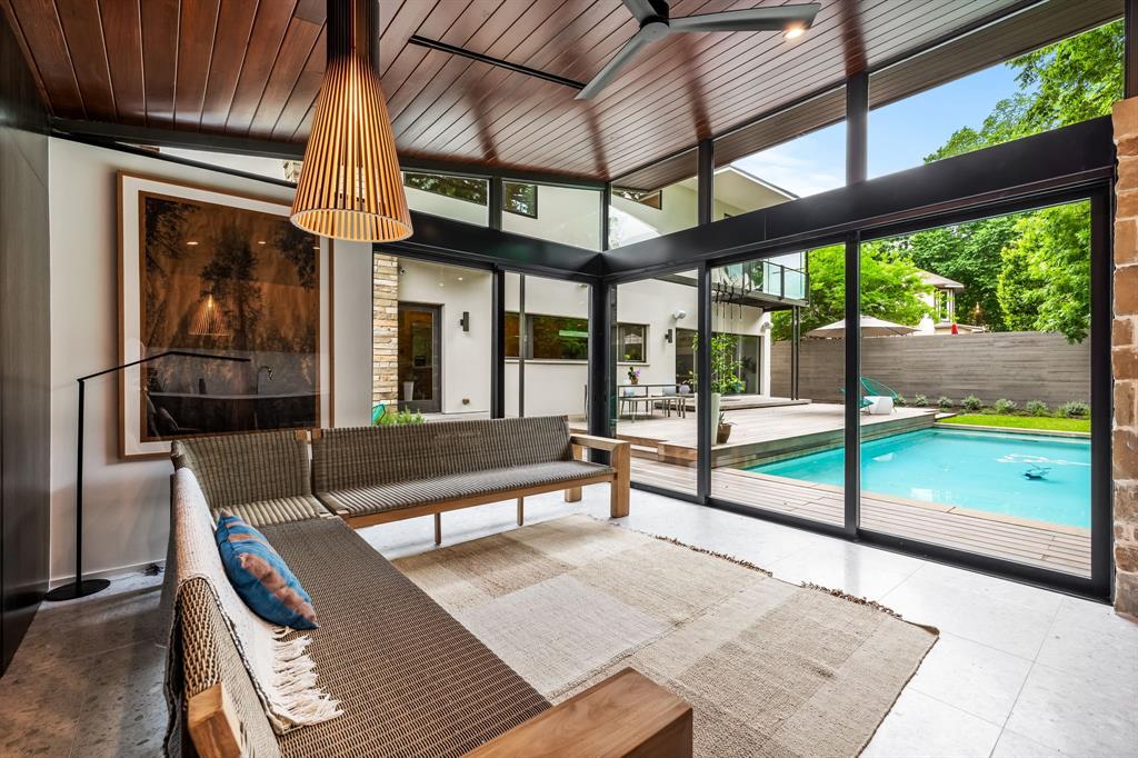 LAKESHORE HILLS REV - Residential