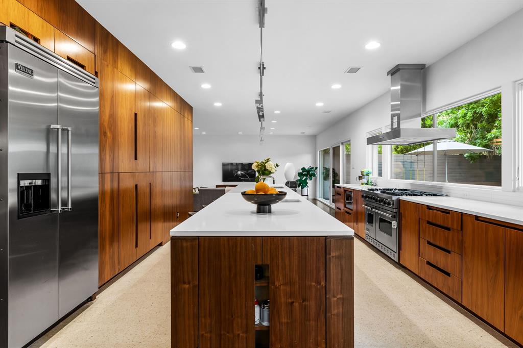 LAKESHORE HILLS REV - Residential