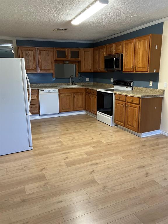 Crestline Heights - Residential