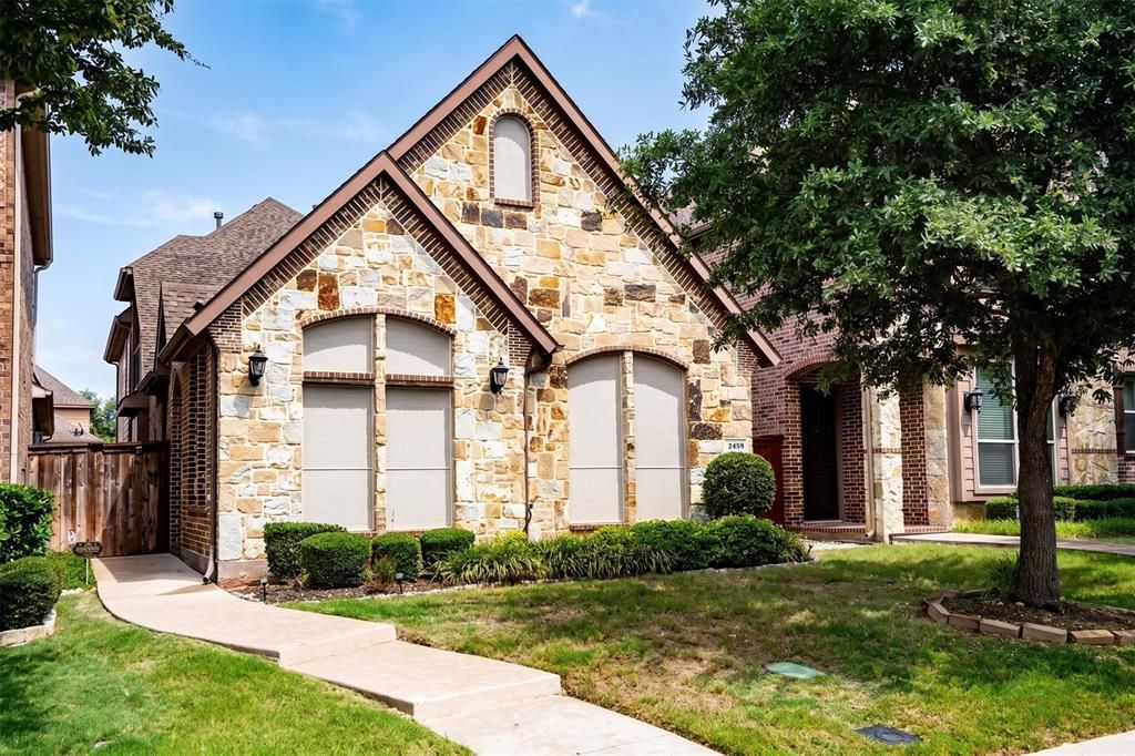 Photo of 2459 Embleton Drive, Lewisville, TX 75067 (MLS # 21284563)
