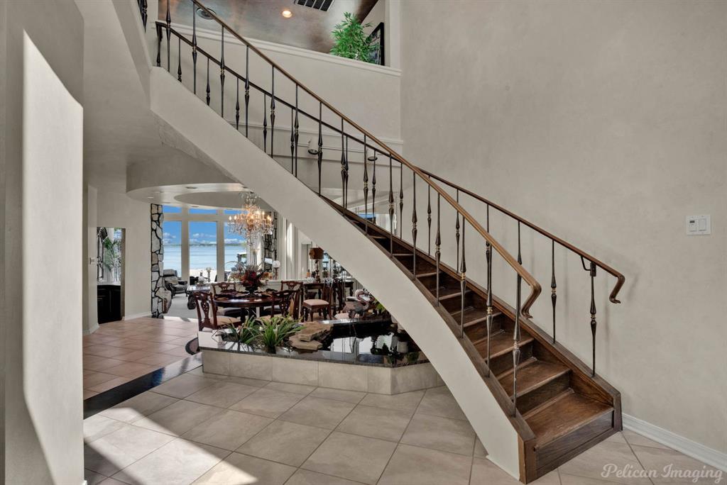 5705 Shoreline Drive