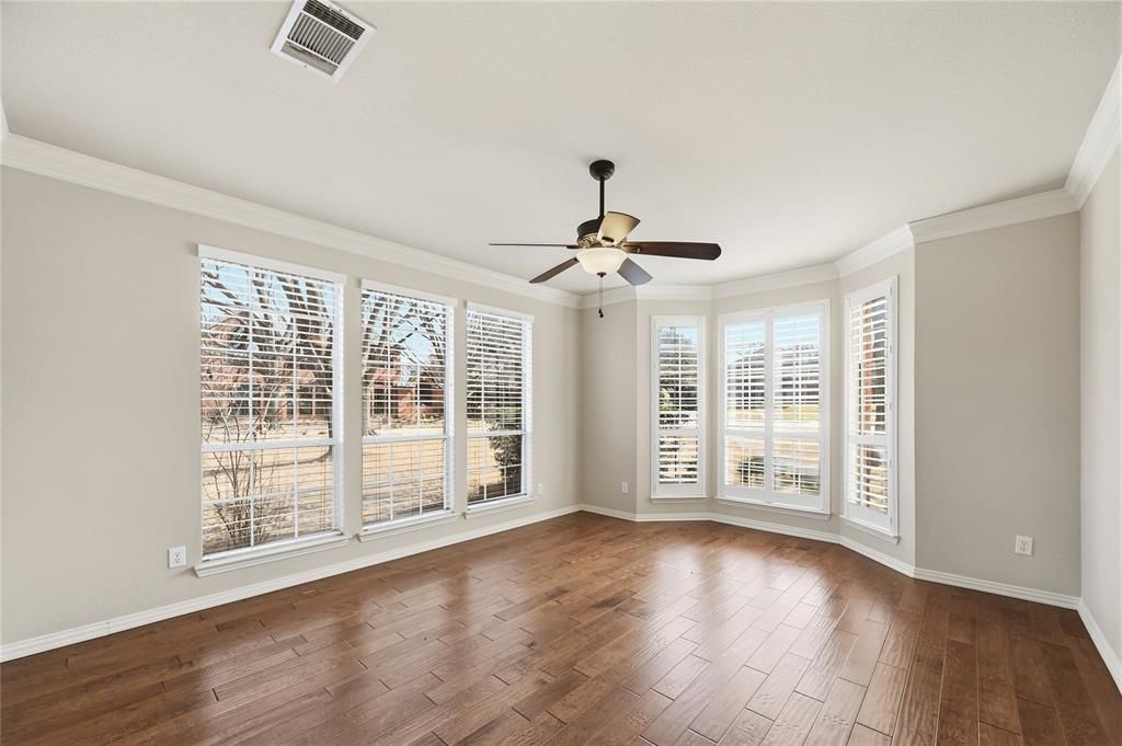 Photo of 303 Chestnut Cove Circle, Southlake, TX 76092 (MLS # 21193245)