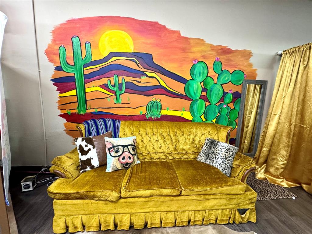 114 N Central Avenue