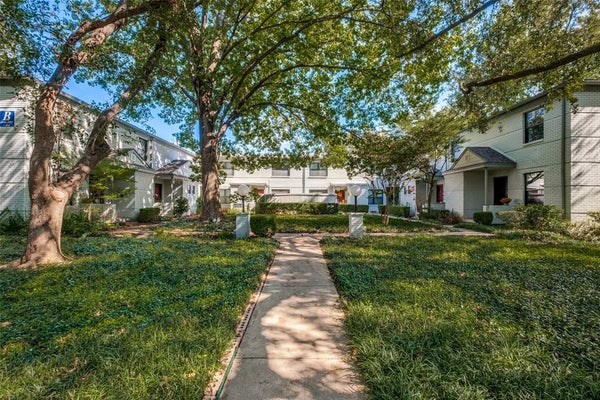 4942 N HALL ST, DALLAS, TX 75235 - Image bc0e980d2eab0c88b9e4c578cd323fb2/1920623859