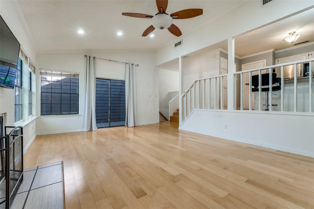 Big Thicket Twnhms - Residential