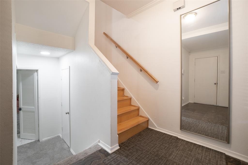 Big Thicket Twnhms - Residential