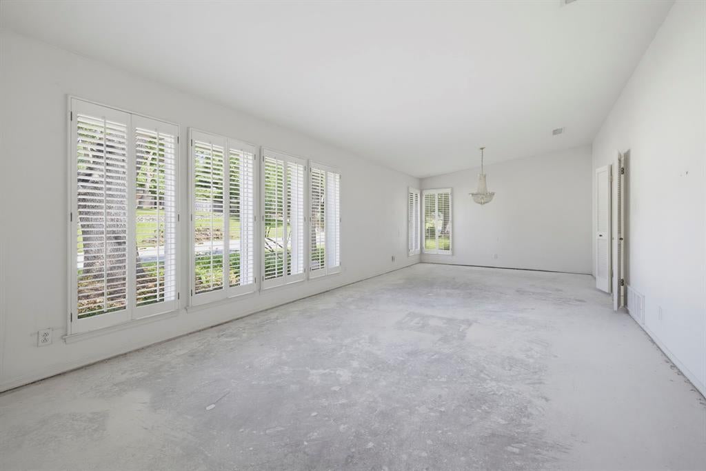 21 Crosslands Road