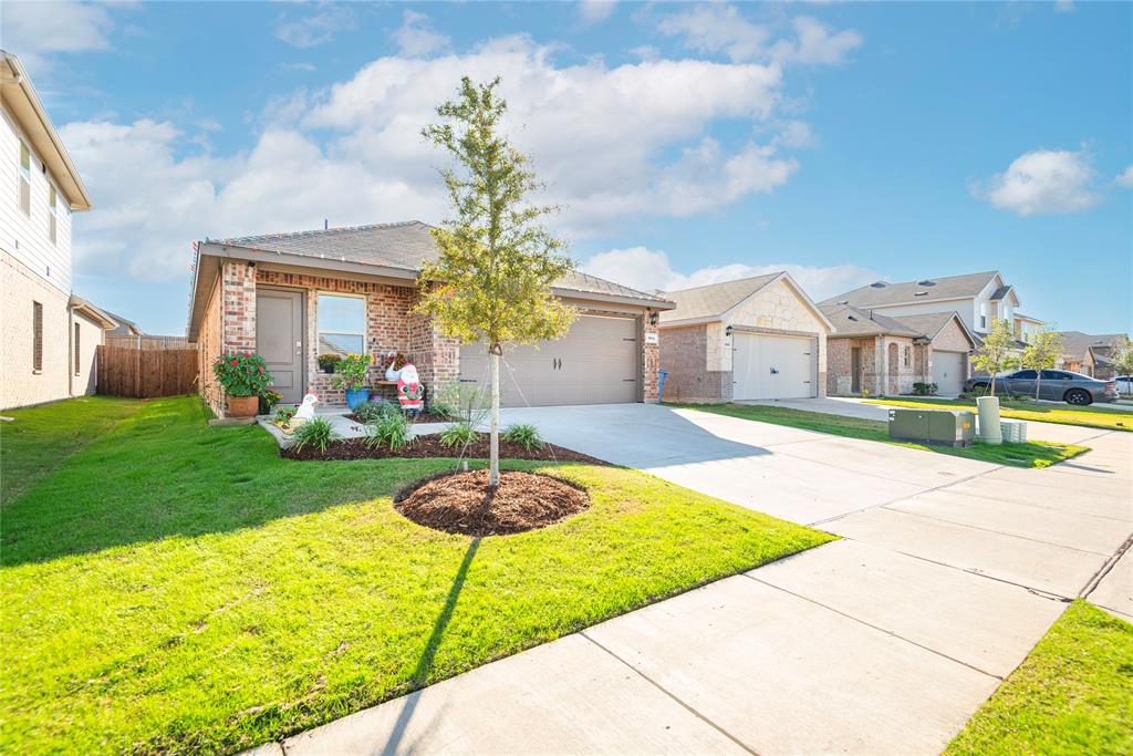 Magnolia Ph 10 - Residential