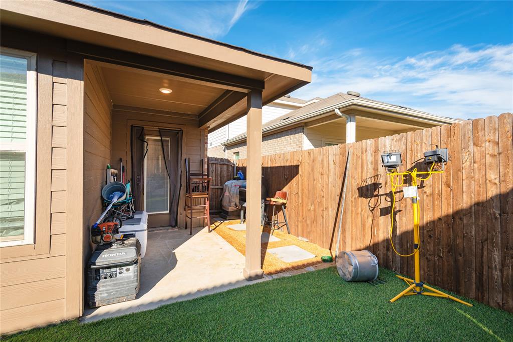 Magnolia Ph 10 - Residential