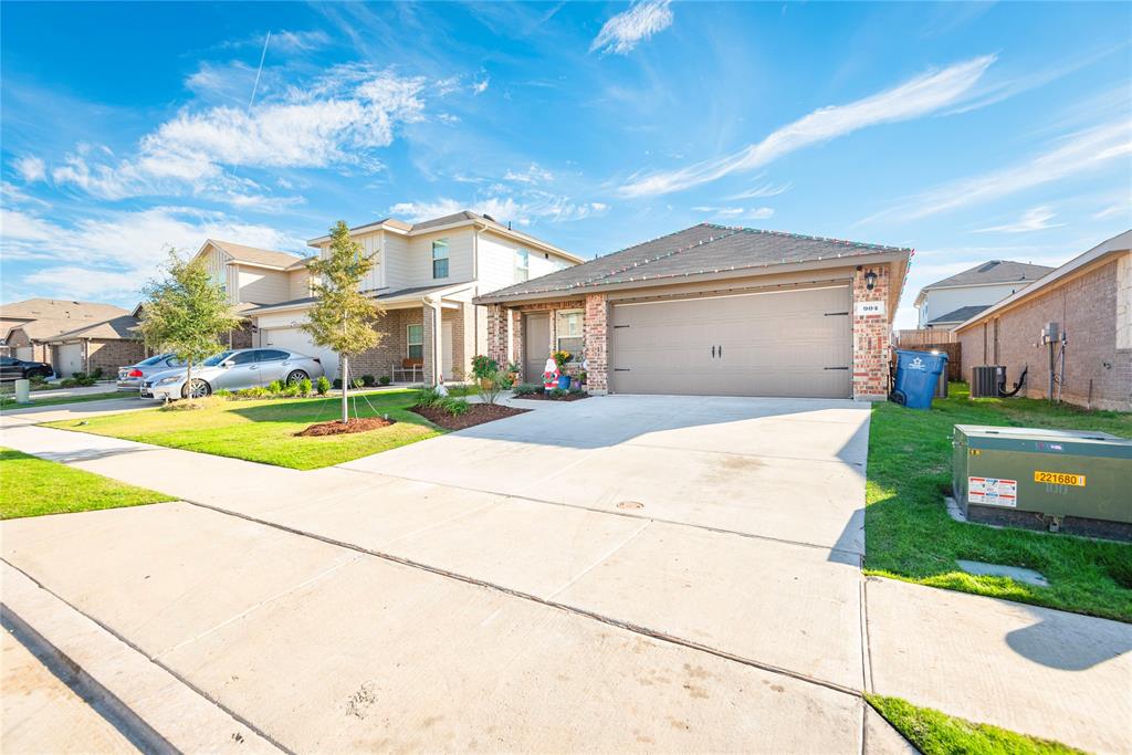 Magnolia Ph 10 - Residential