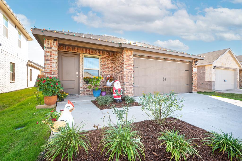 Magnolia Ph 10 - Residential