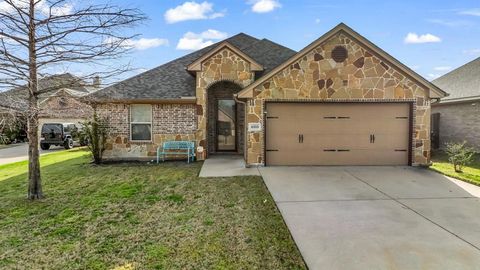 4315 Logan Circle Granbury TX 76049