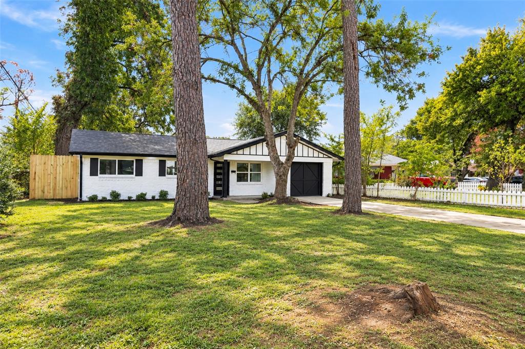 1504 Mosley Drive