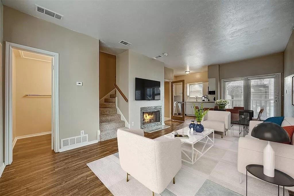 Brownstone At Reagan Condo - Residential Lease