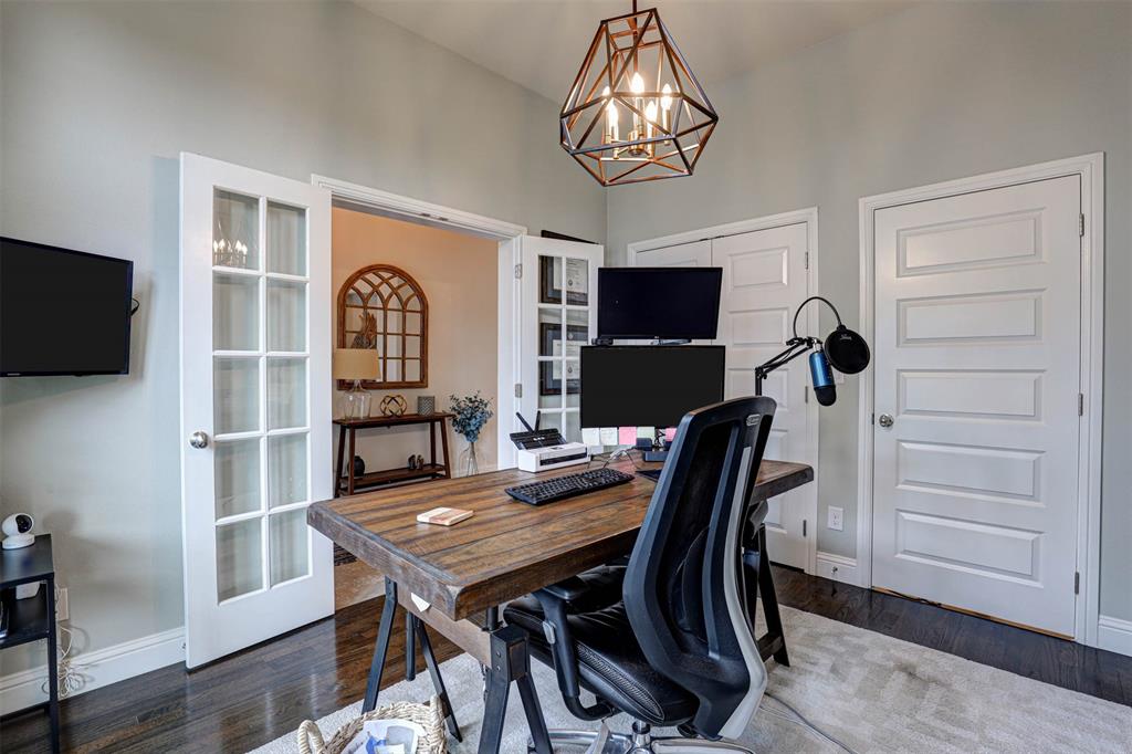 1116 Little John Drive