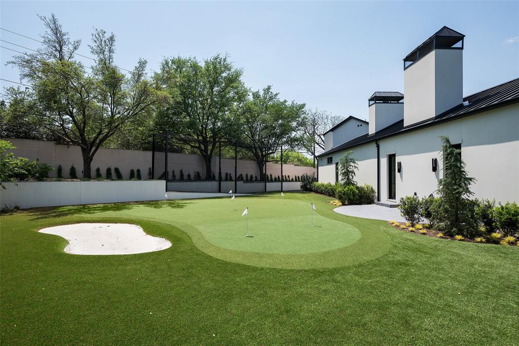 10006 Hollow Way Road