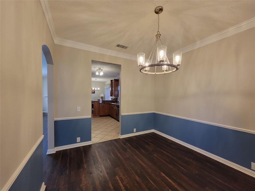 8609 Crested Cove Court