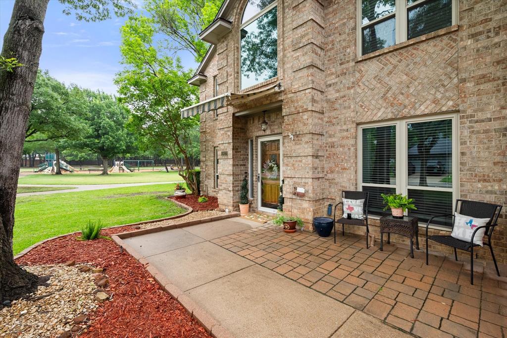 1817 Altacrest Drive