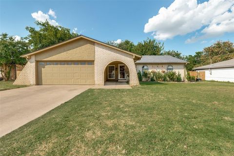 8421 Randy Drive North Richland Hills TX 76182