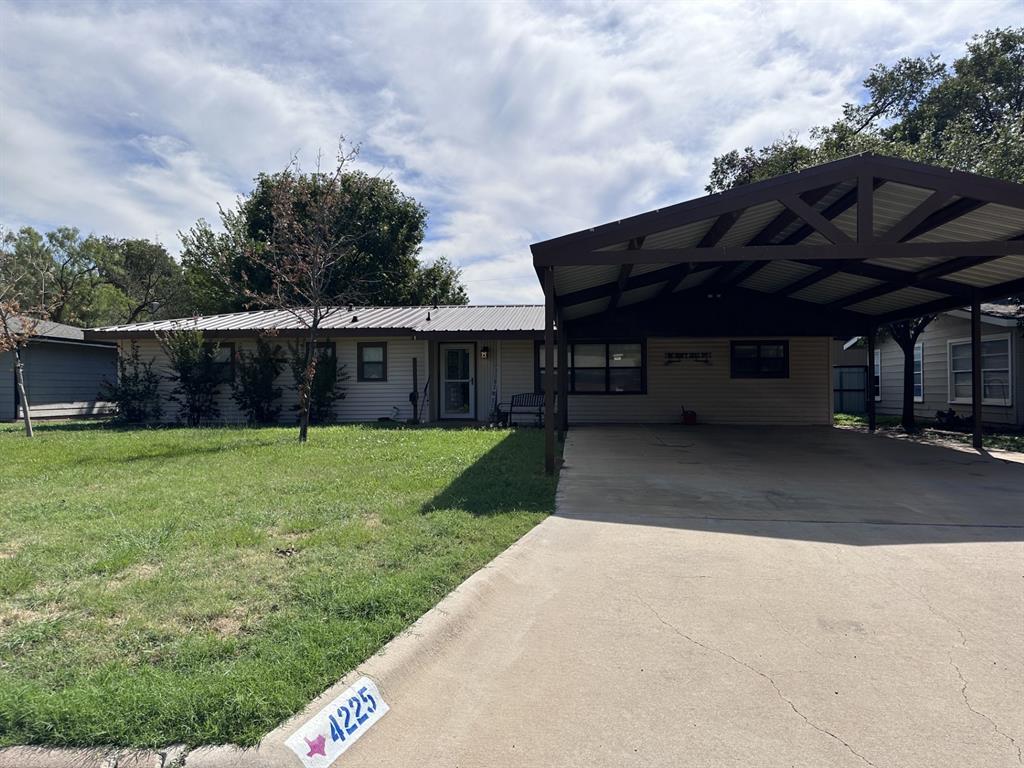 Elmwood West - Residential Lease