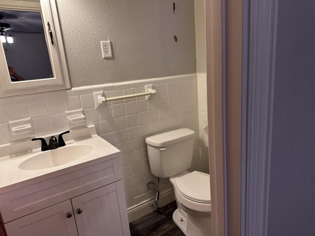 Elmwood West - Residential Lease