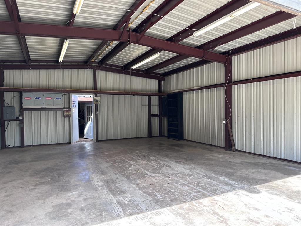 Elmwood West - Residential Lease