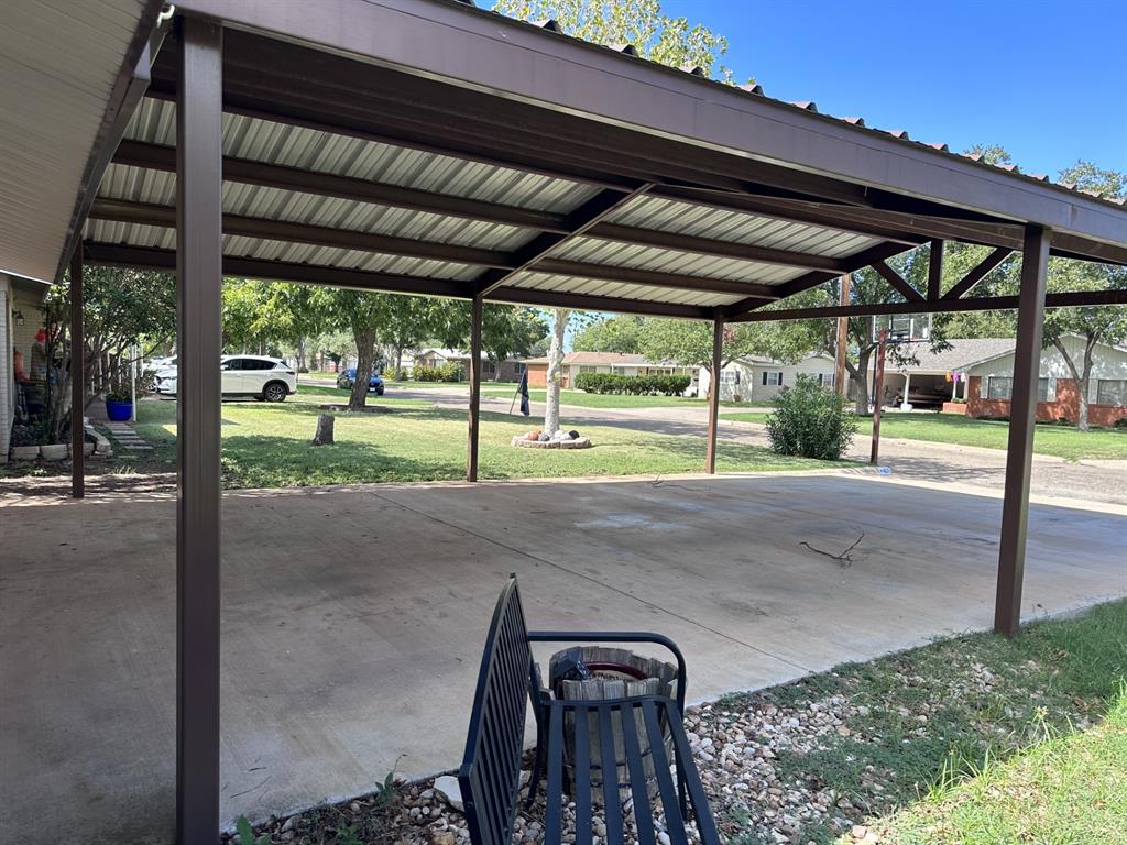 Elmwood West - Residential Lease