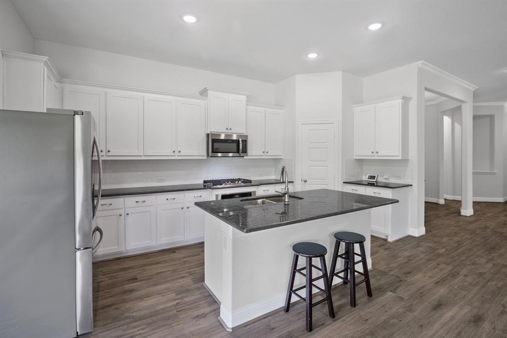 4919 Elizabeth Way