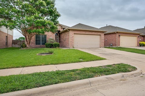 Tiny photo for 5916 Big Flat Drive, Fort Worth, TX 76131 (MLS # 21337572)