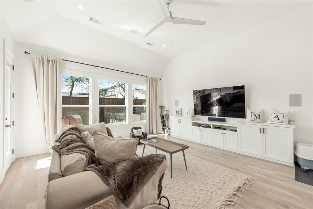 Oaks of Lonesome Dove - Residential