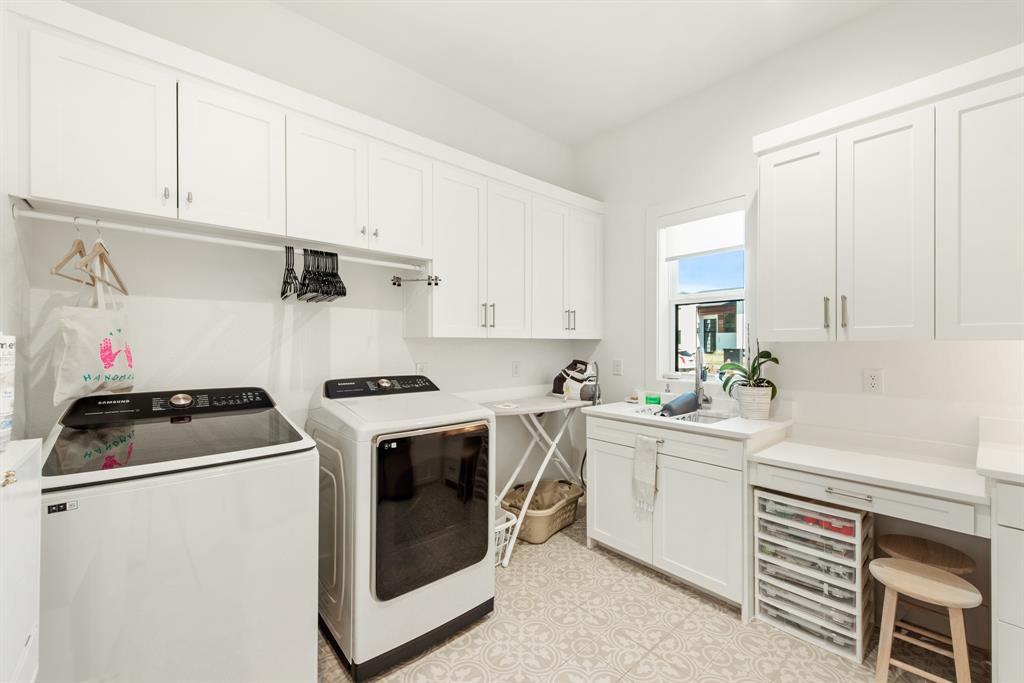 Oaks of Lonesome Dove - Residential