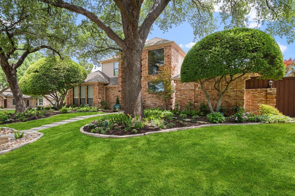 5800 Gallant Fox Lane