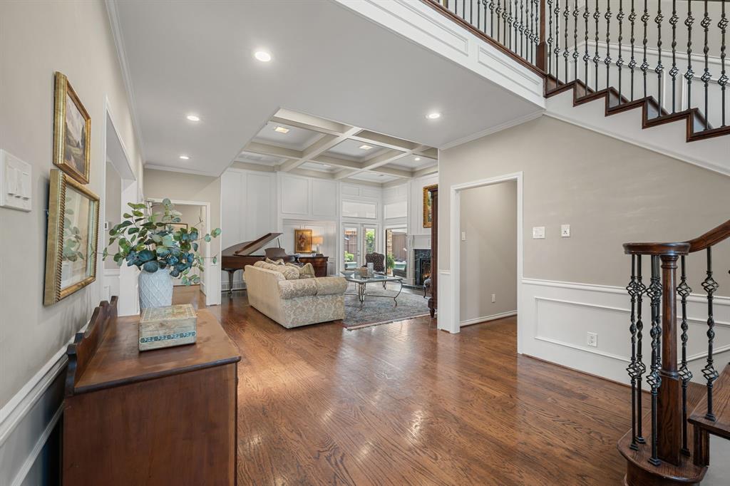 5800 Gallant Fox Lane