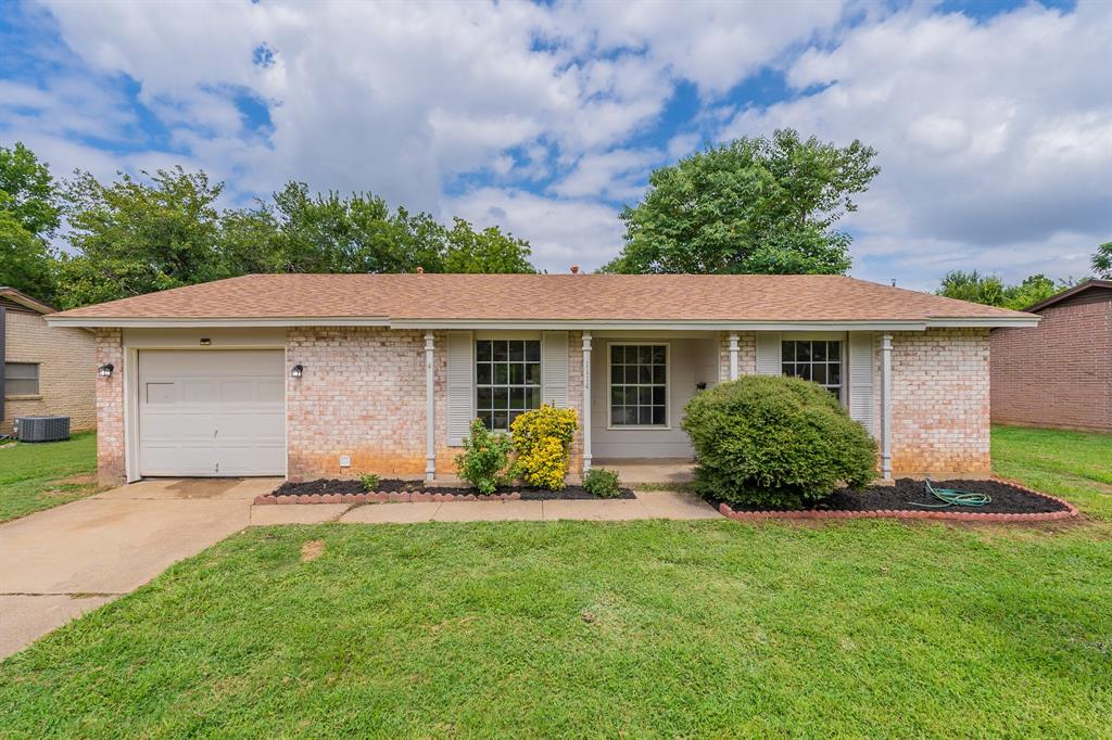 View Euless, TX 76039 house