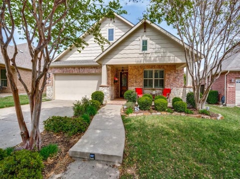 Photo of 1220 Isabella Lane, Savannah, TX 76227 (MLS # 21406394)