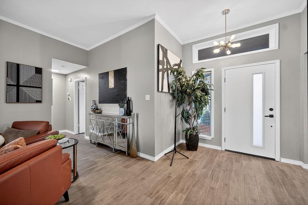 1006 Fairlawn Street