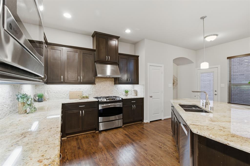 6673 Escena Boulevard