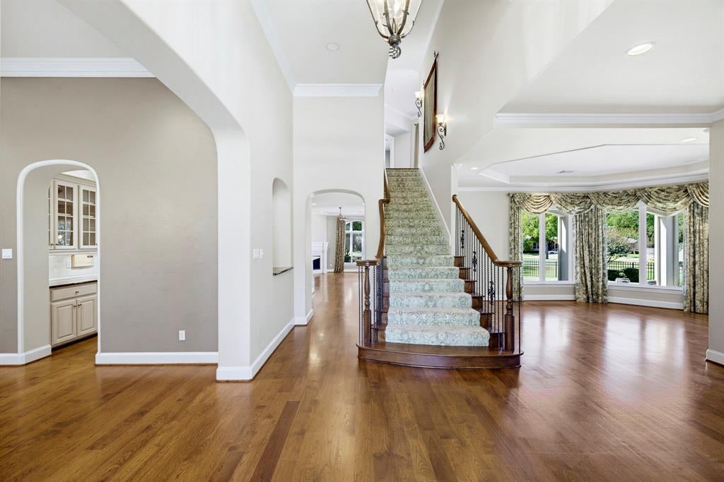 6008 Laurel Valley Court