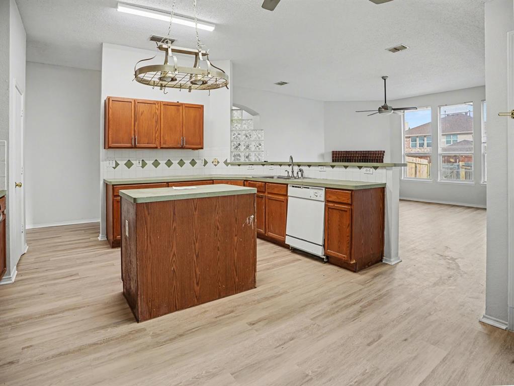 Reserve High Pointe Ph - Residential