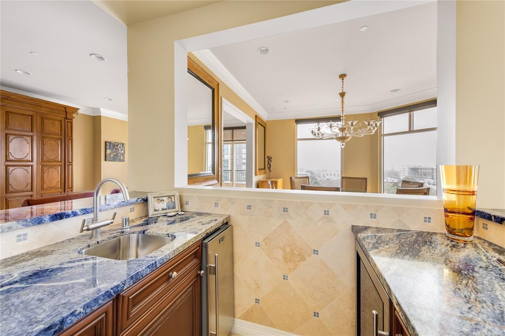 Plaza/Turtle Crk Residences Ph - Residential