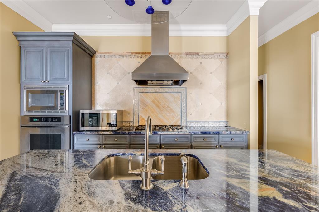 Plaza/Turtle Crk Residences Ph - Residential