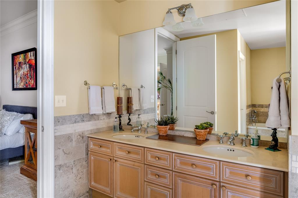 Plaza/Turtle Crk Residences Ph - Residential